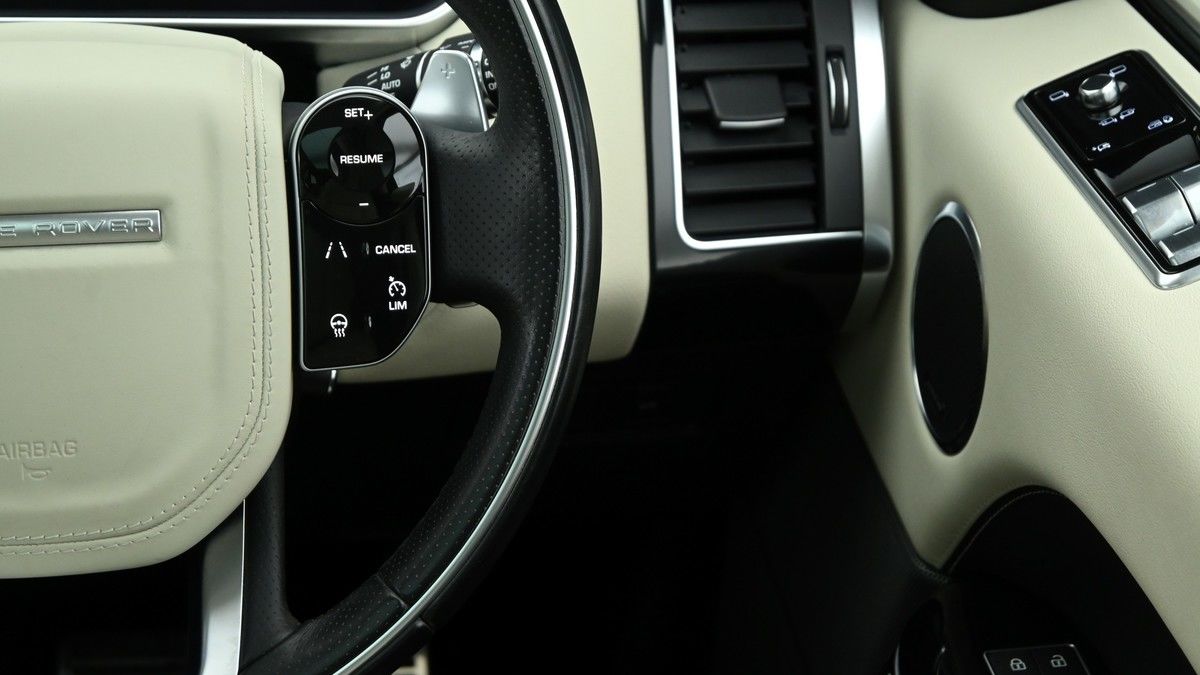 Land Rover Range Rover Sport Image 16