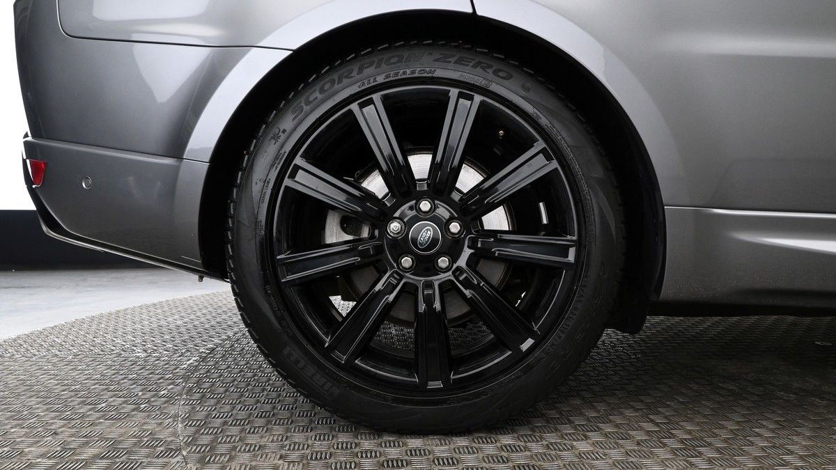 Land Rover Range Rover Sport Image 9