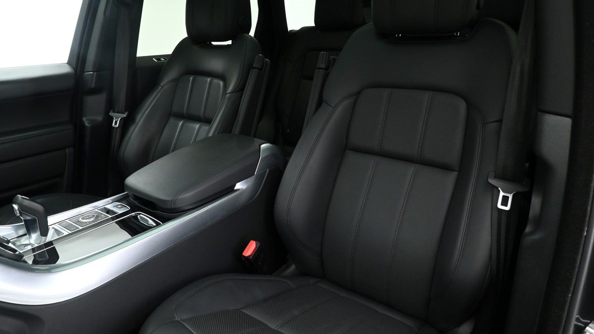 Land Rover Range Rover Sport Image 4