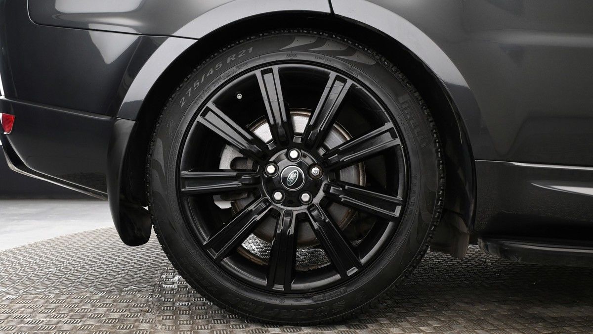 Land Rover Range Rover Sport Image 9