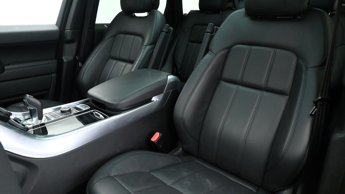 Land Rover Range Rover Sport Image 4