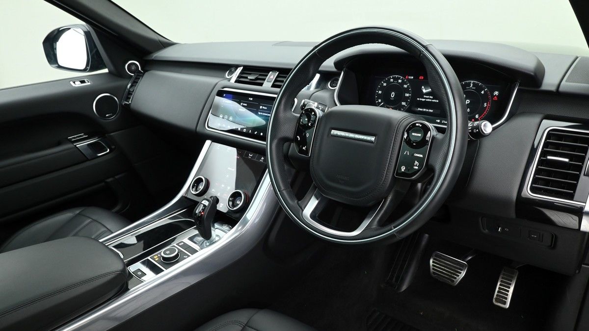 Land Rover Range Rover Sport Image 3