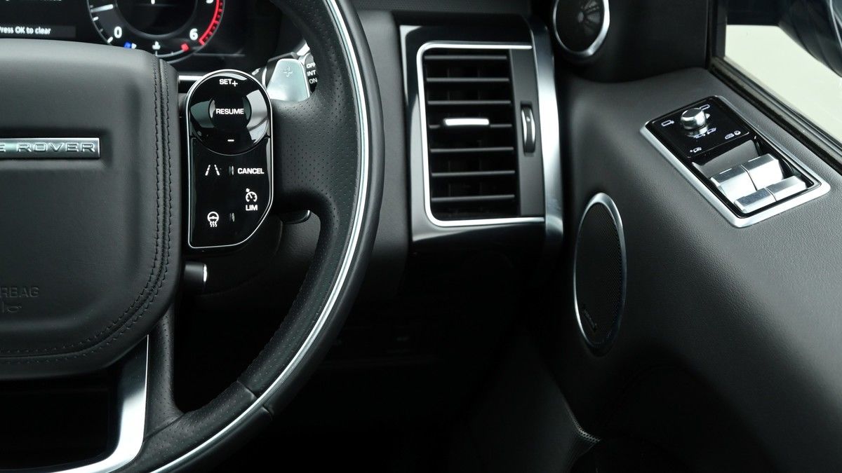 Land Rover Range Rover Sport Image 16
