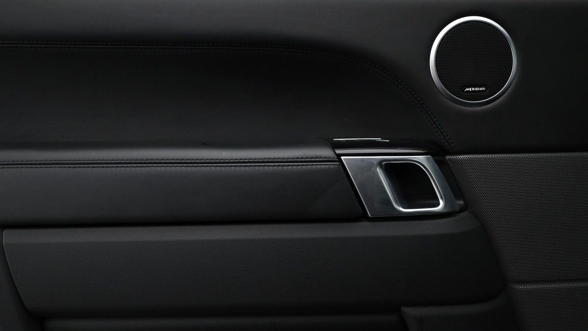 Land Rover Range Rover Sport Image 13