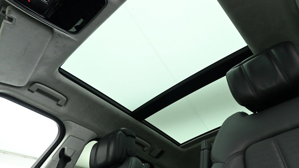 Land Rover Range Rover Sport Image 2