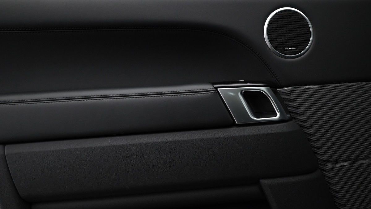Land Rover Range Rover Sport Image 13