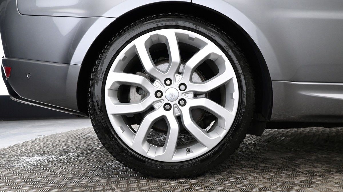 Land Rover Range Rover Sport Image 9