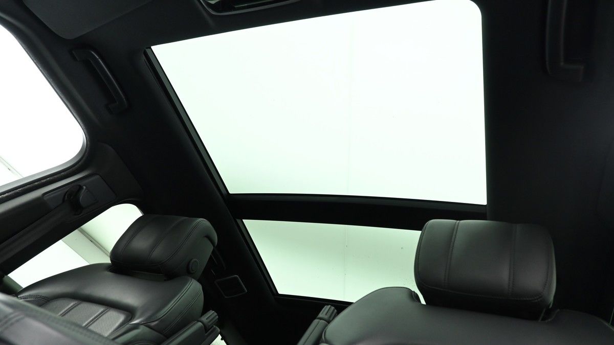 Land Rover Range Rover Sport Image 2