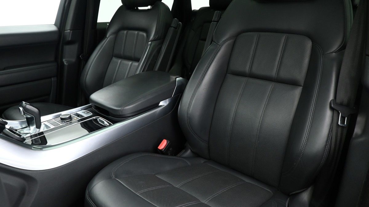 Land Rover Range Rover Sport Image 4