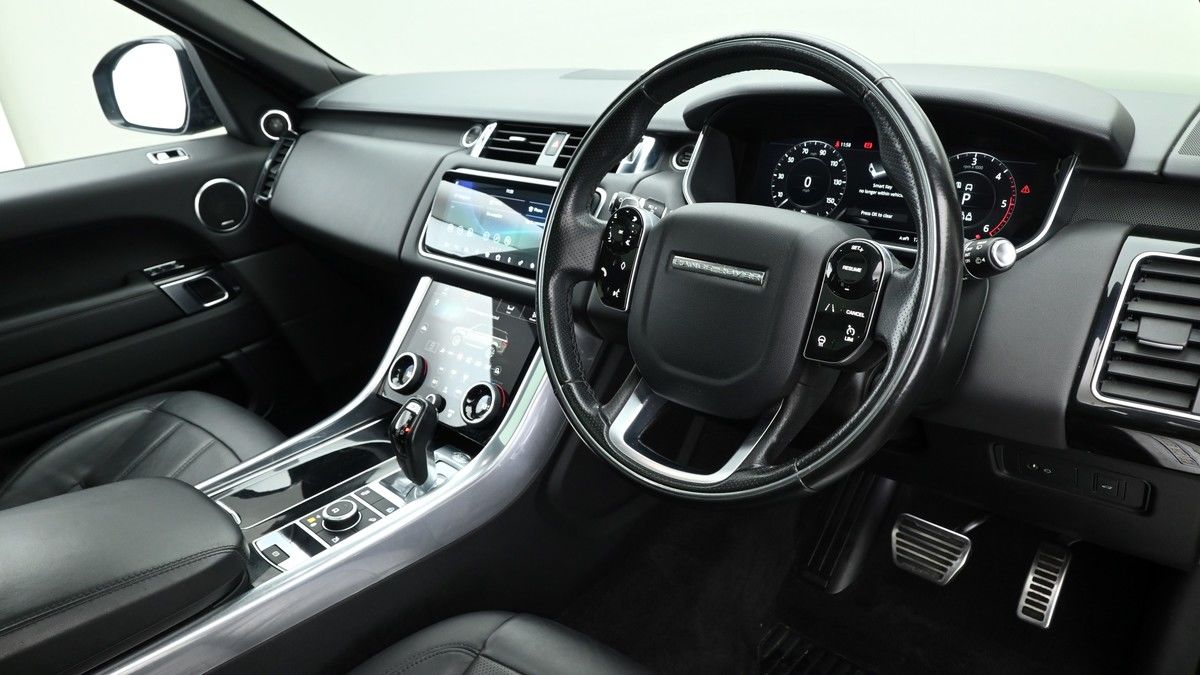 Land Rover Range Rover Sport Image 3