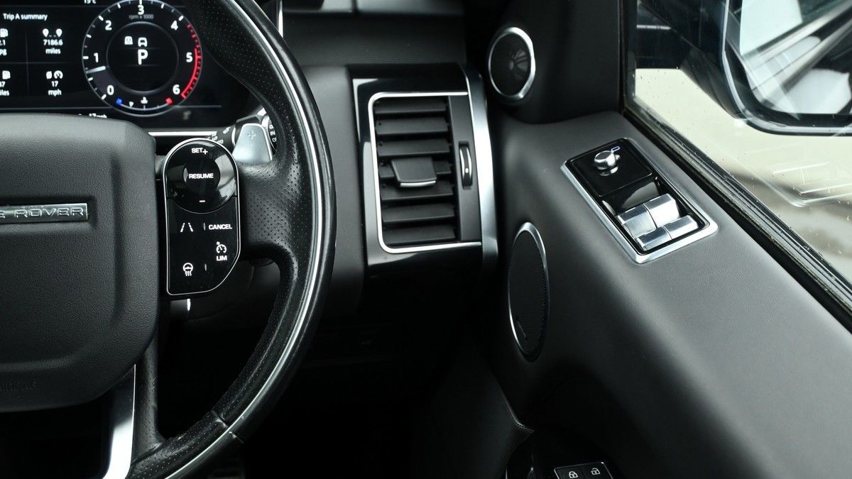 Land Rover Range Rover Sport Image 16