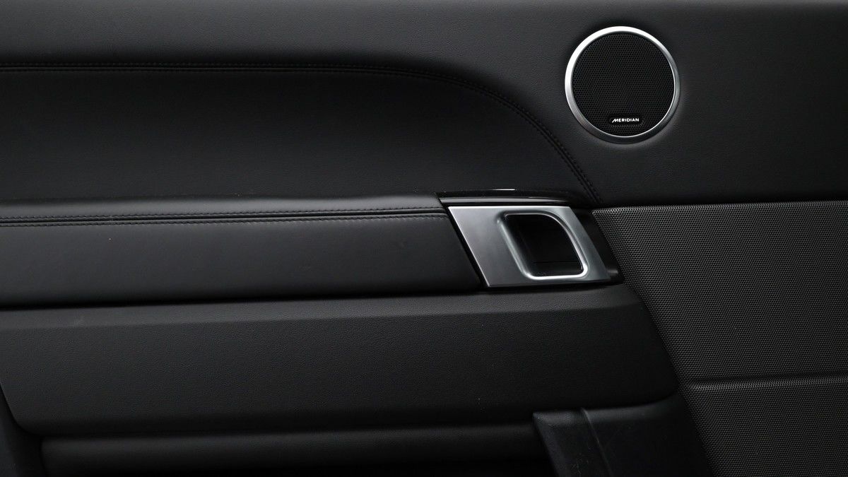 Land Rover Range Rover Sport Image 13