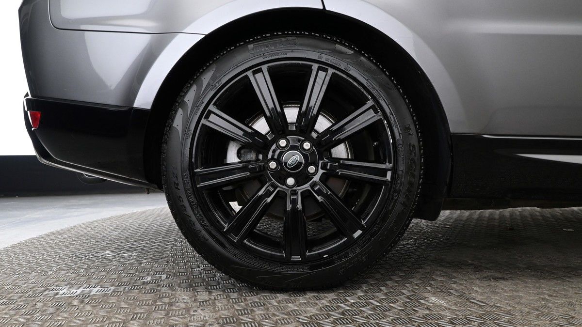 Land Rover Range Rover Sport Image 9
