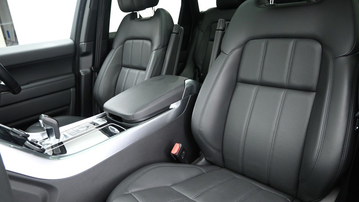 Land Rover Range Rover Sport Image 4
