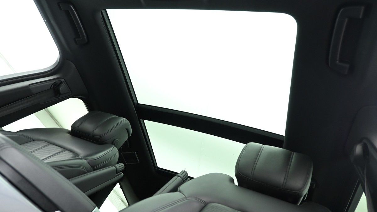 Land Rover Range Rover Sport Image 2