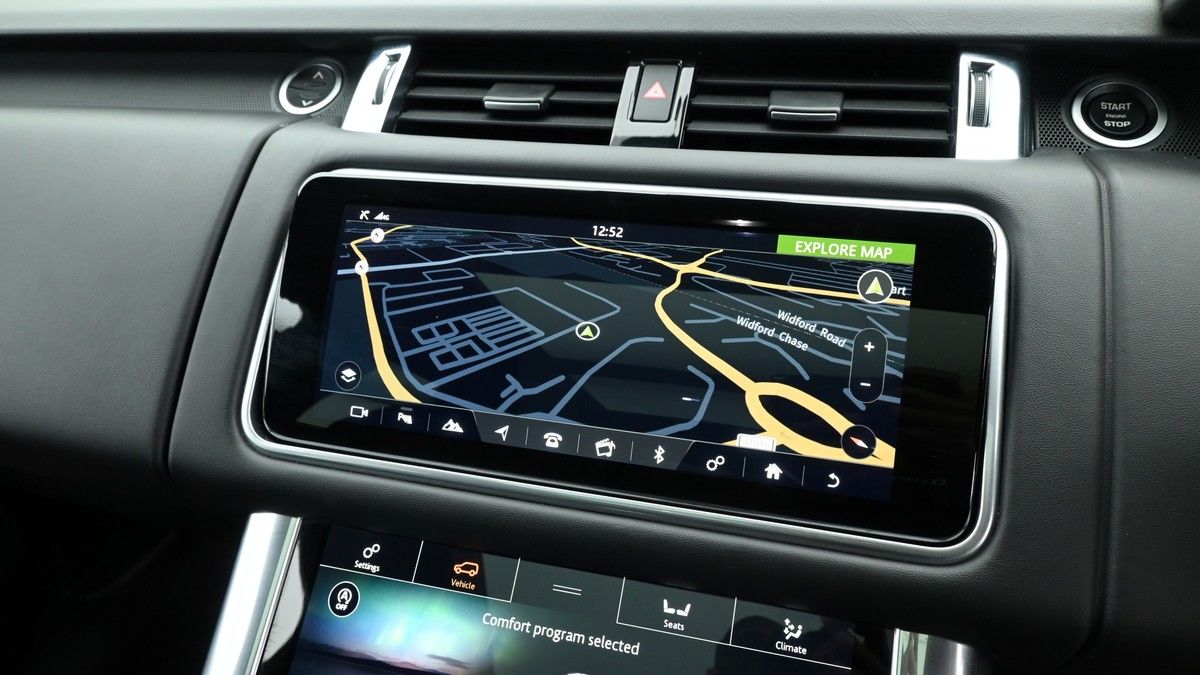 Land Rover Range Rover Sport Image 11
