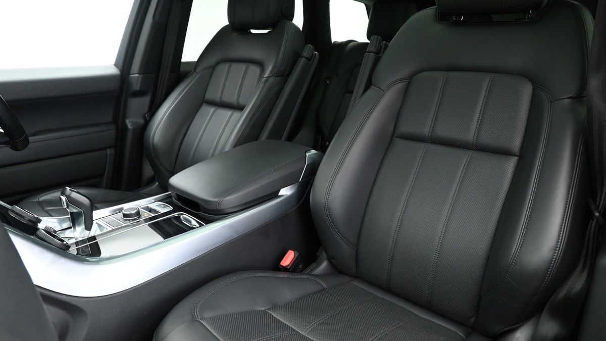 Land Rover Range Rover Sport Image 4