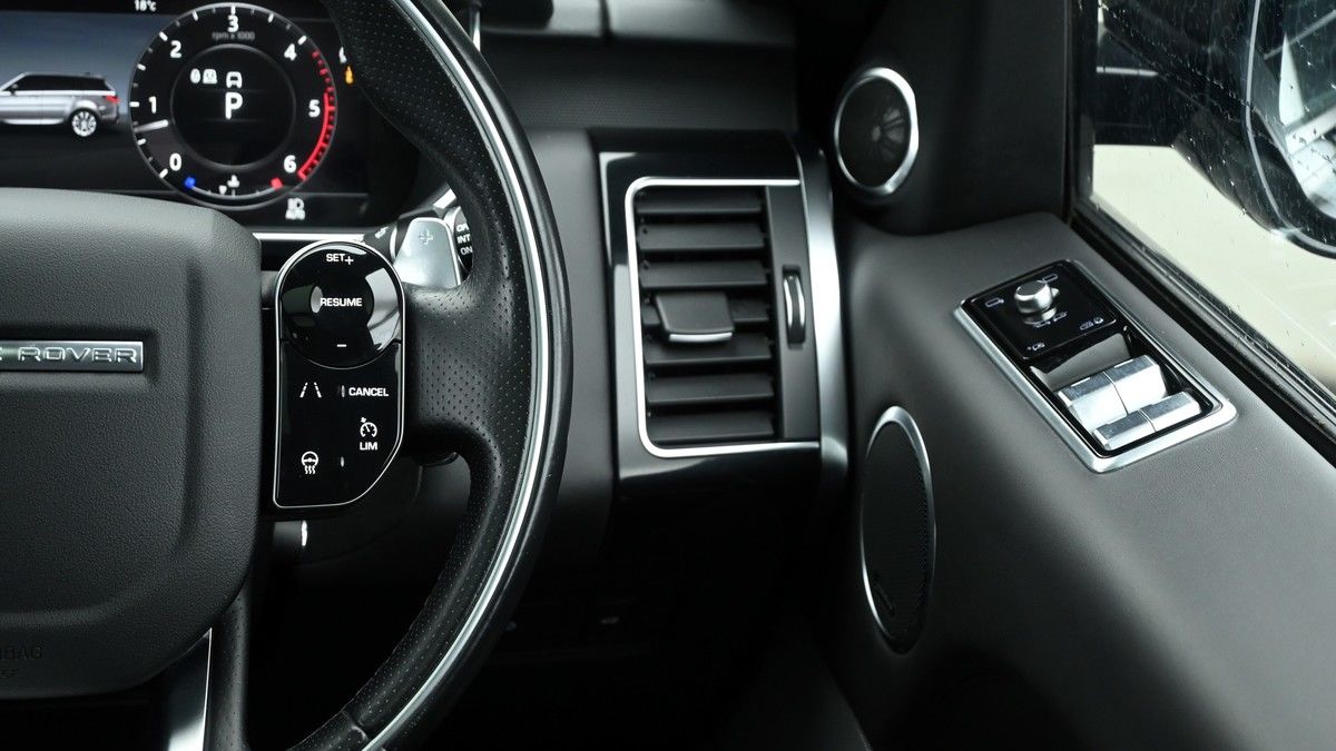 Land Rover Range Rover Sport Image 16