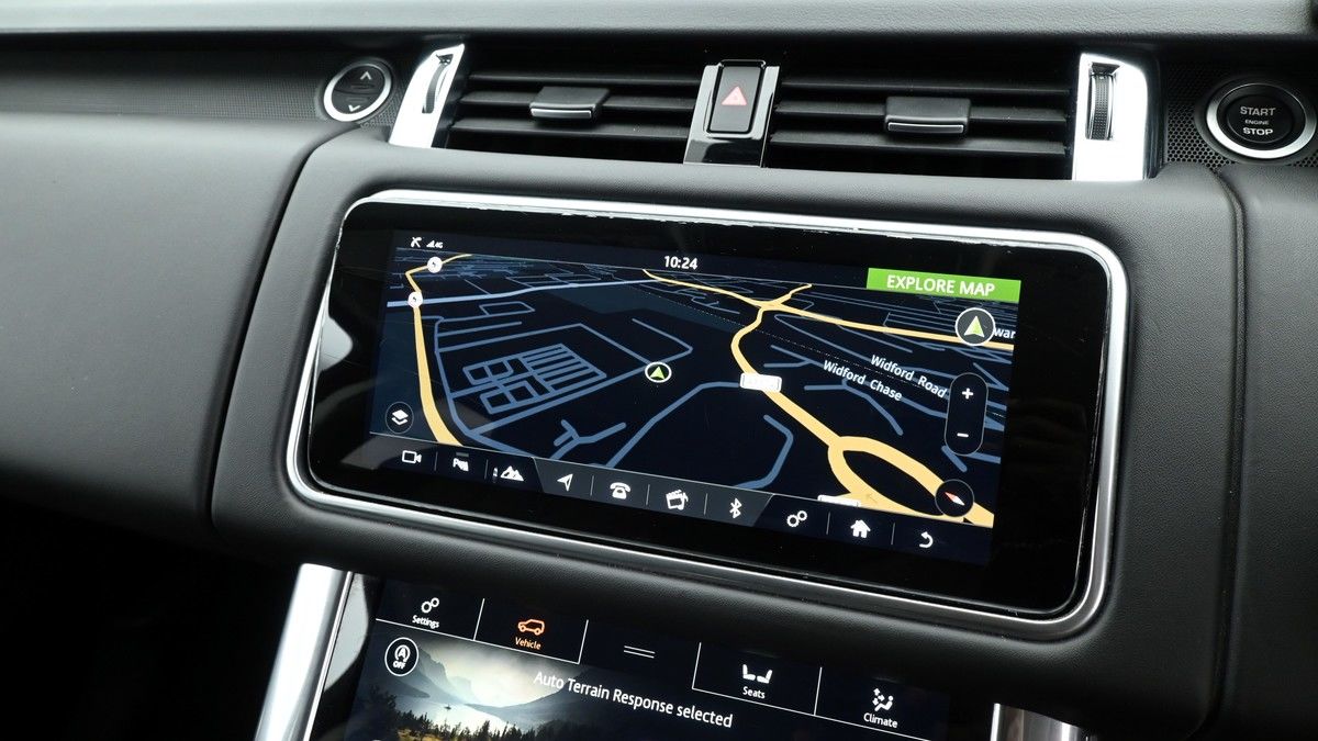 Land Rover Range Rover Sport Image 11