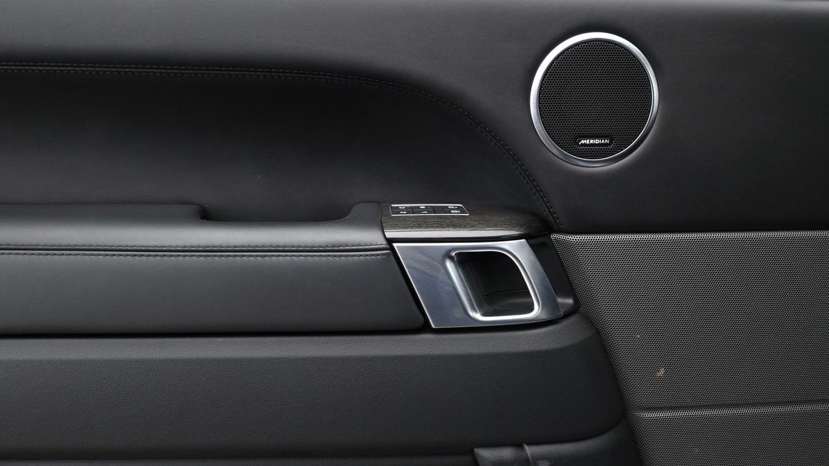Land Rover Range Rover Sport Image 13