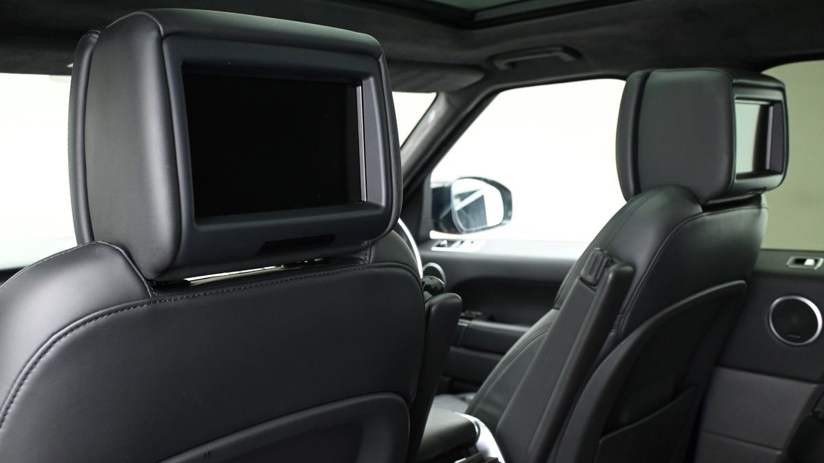 Land Rover Range Rover Sport Image 3