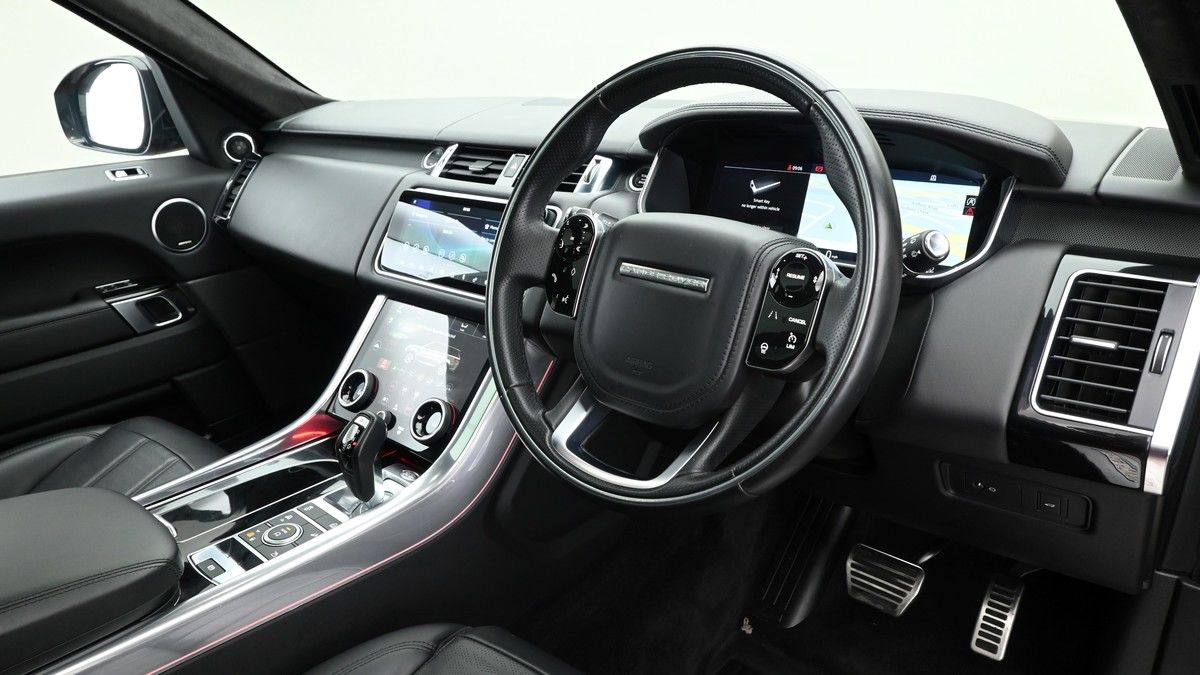 Land Rover Range Rover Sport Image 4