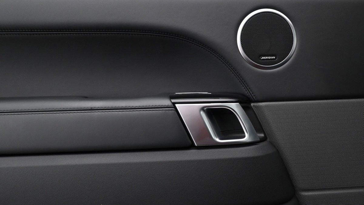 Land Rover Range Rover Sport Image 14