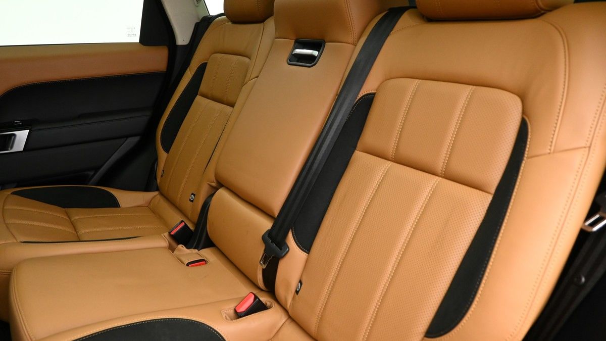 Land Rover Range Rover Sport Image 6
