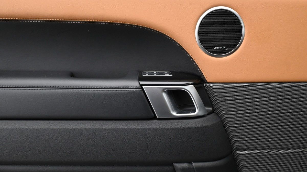Land Rover Range Rover Sport Image 14