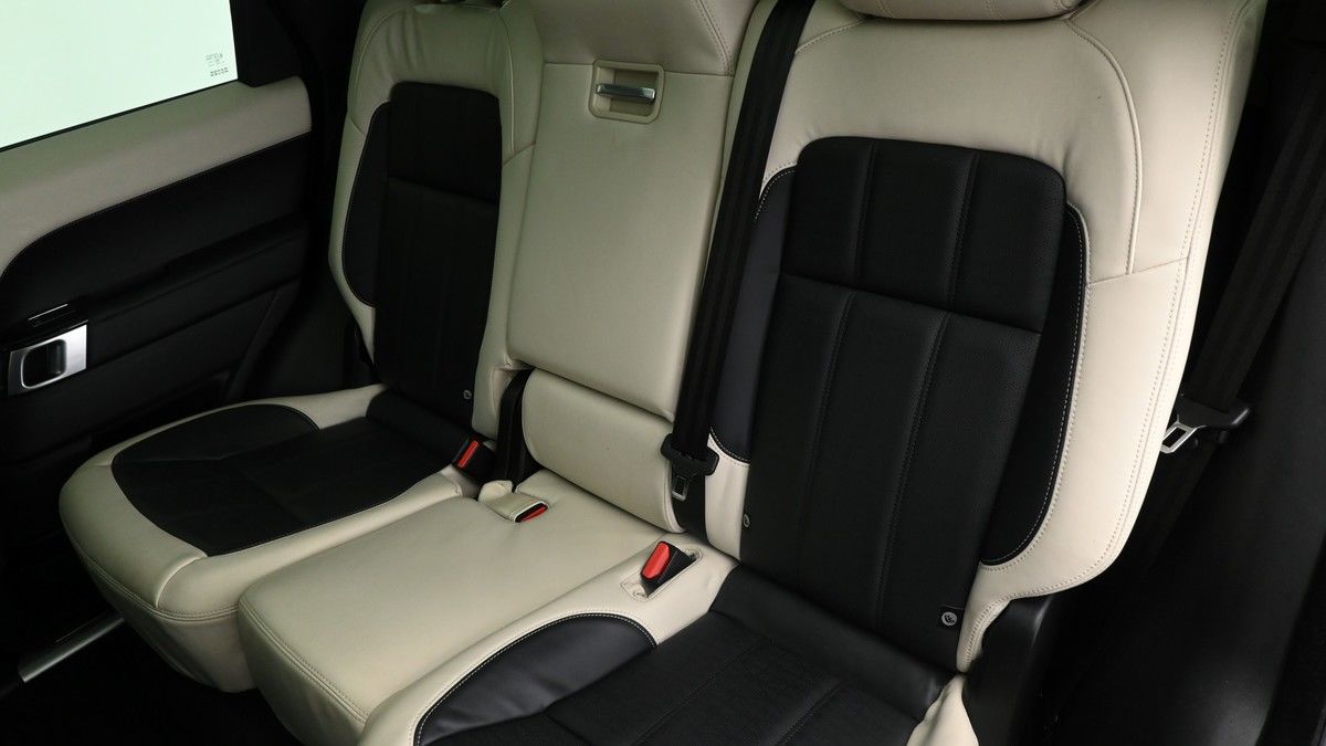 Land Rover Range Rover Sport Image 5