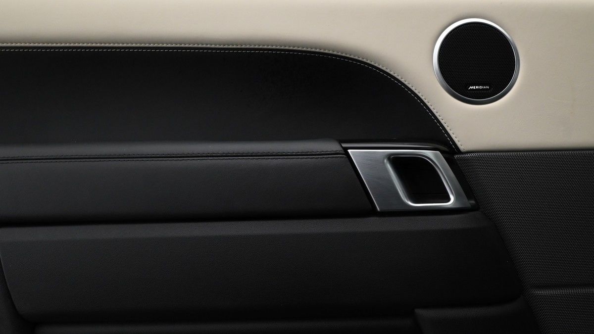 Land Rover Range Rover Sport Image 13