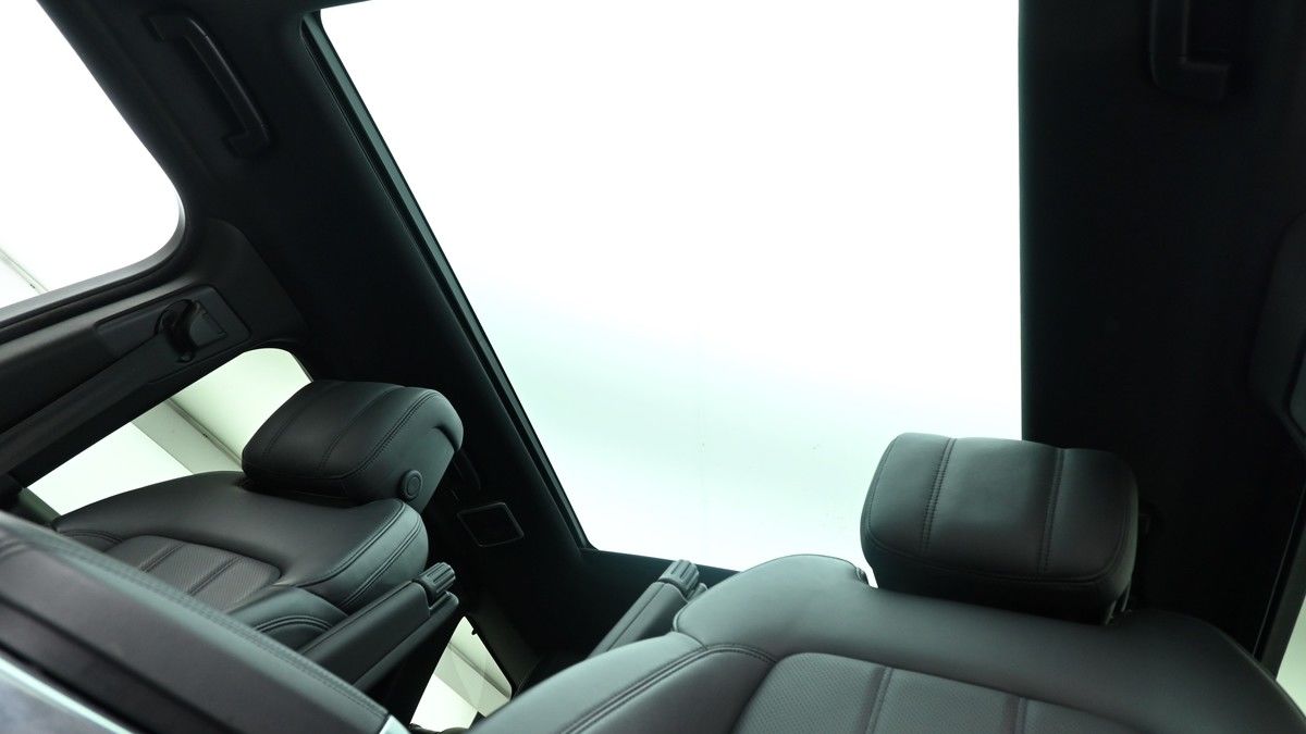 Land Rover Range Rover Sport Image 2