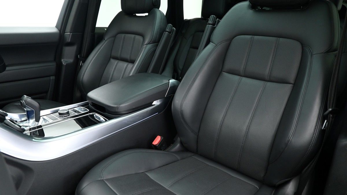 Land Rover Range Rover Sport Image 4