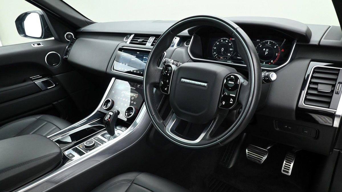 Land Rover Range Rover Sport Image 3