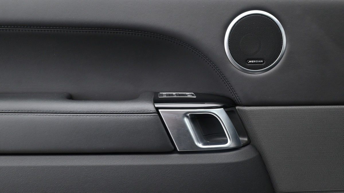 Land Rover Range Rover Sport Image 13