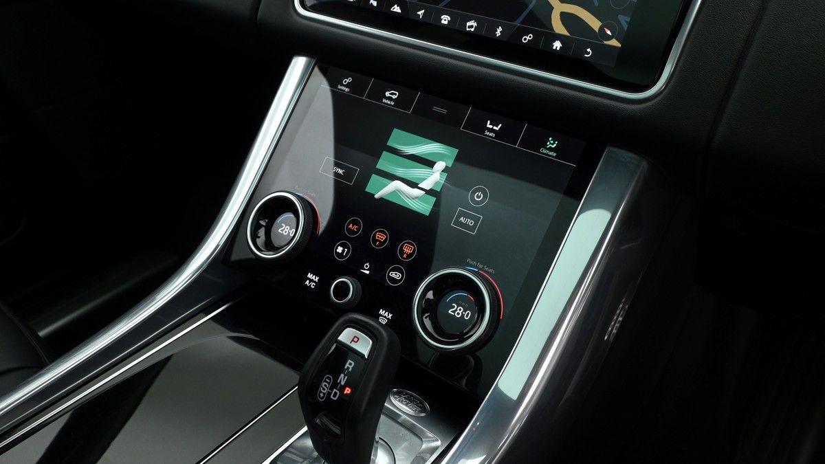Land Rover Range Rover Sport Image 12