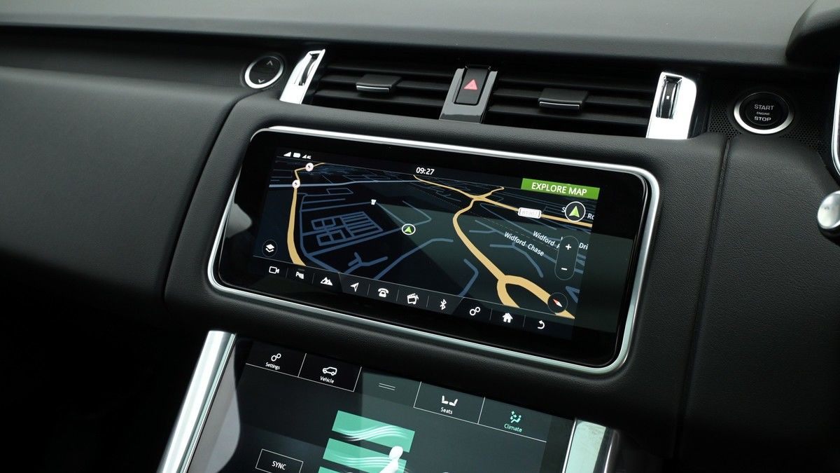 Land Rover Range Rover Sport Image 11