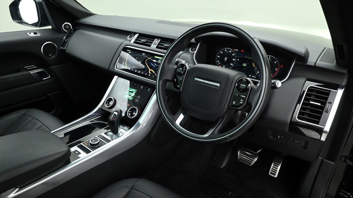 Land Rover Range Rover Sport Image 3