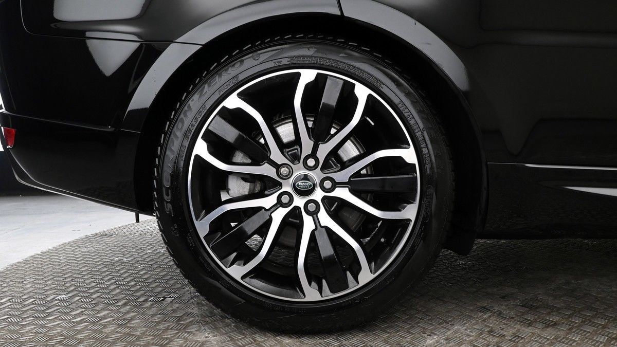 Land Rover Range Rover Sport Image 9