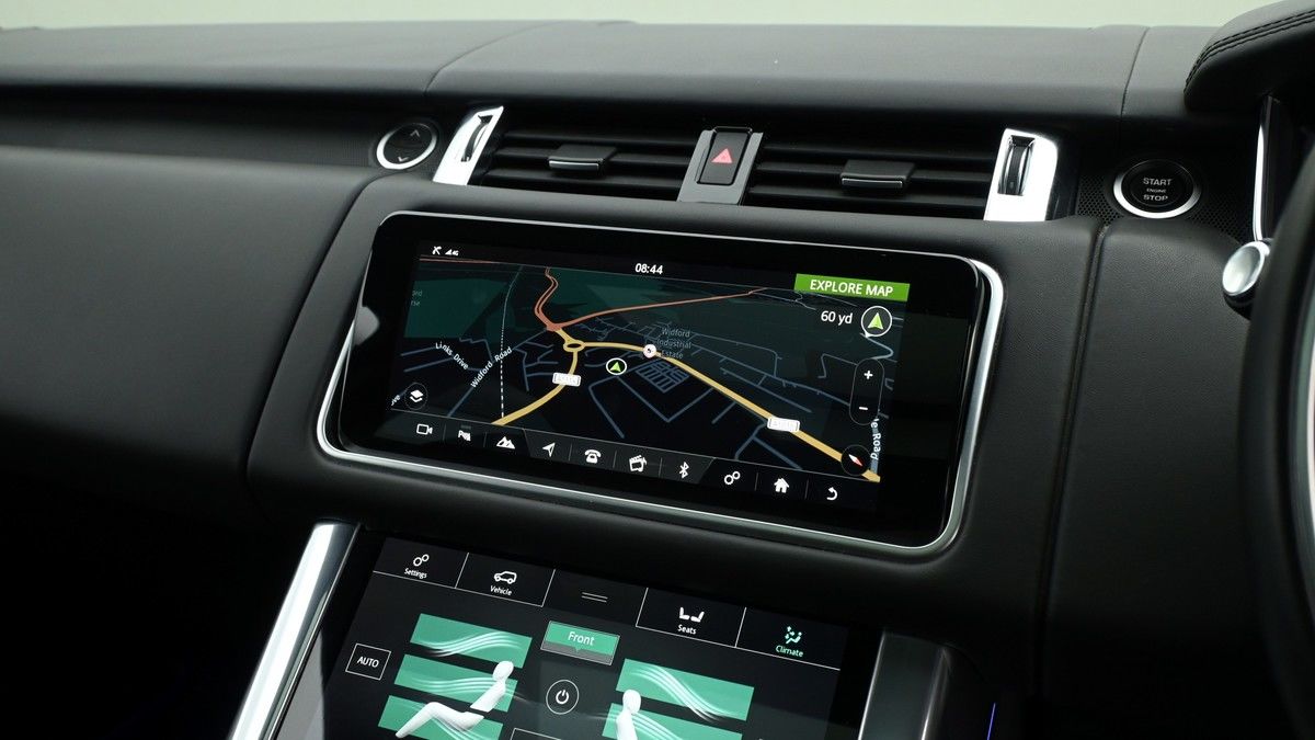 Land Rover Range Rover Sport Image 11