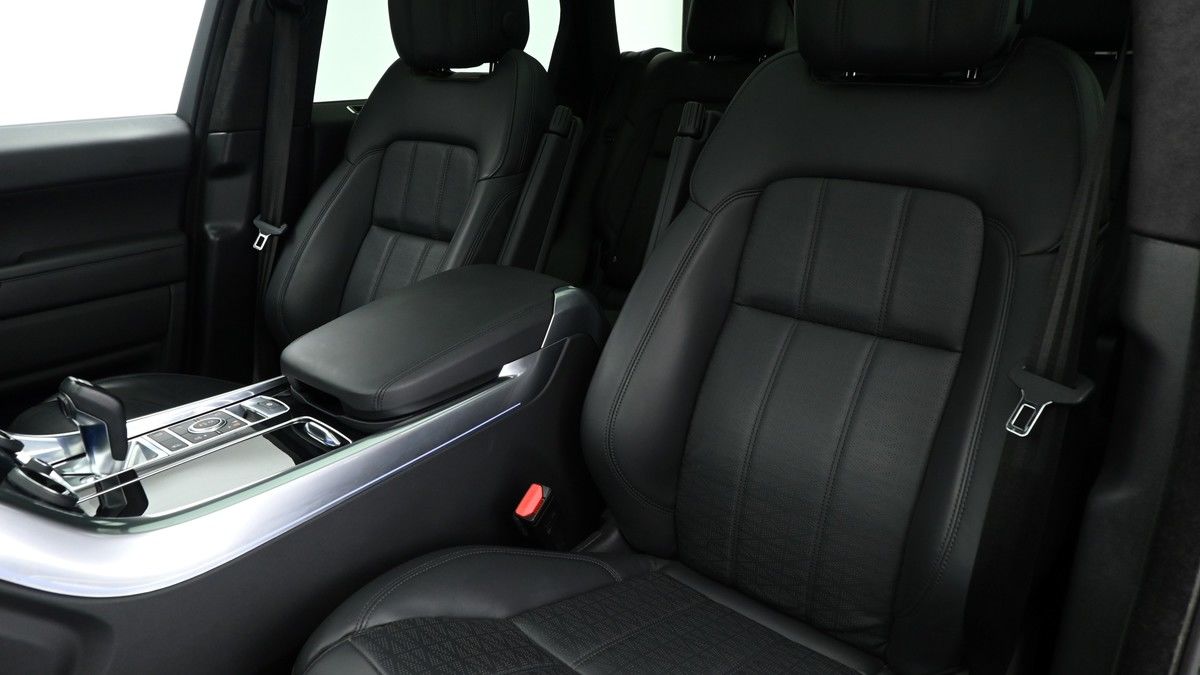 Land Rover Range Rover Sport Image 4