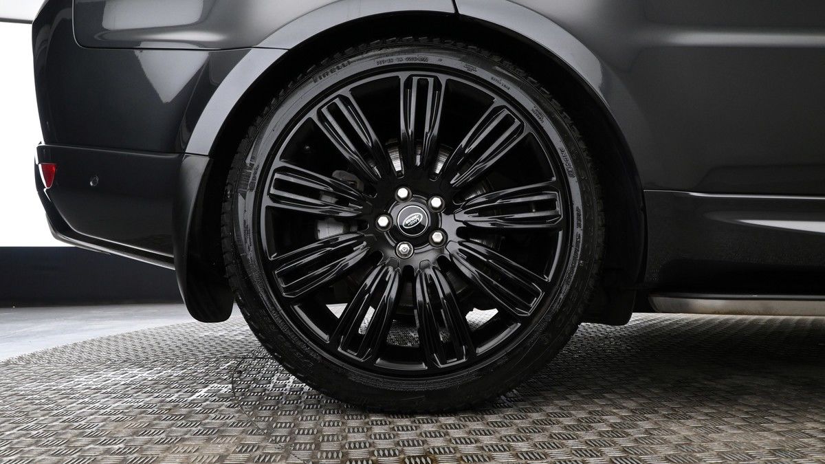Land Rover Range Rover Sport Image 9