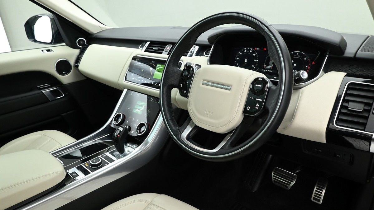 Land Rover Range Rover Sport Image 3