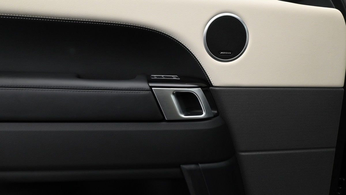 Land Rover Range Rover Sport Image 13