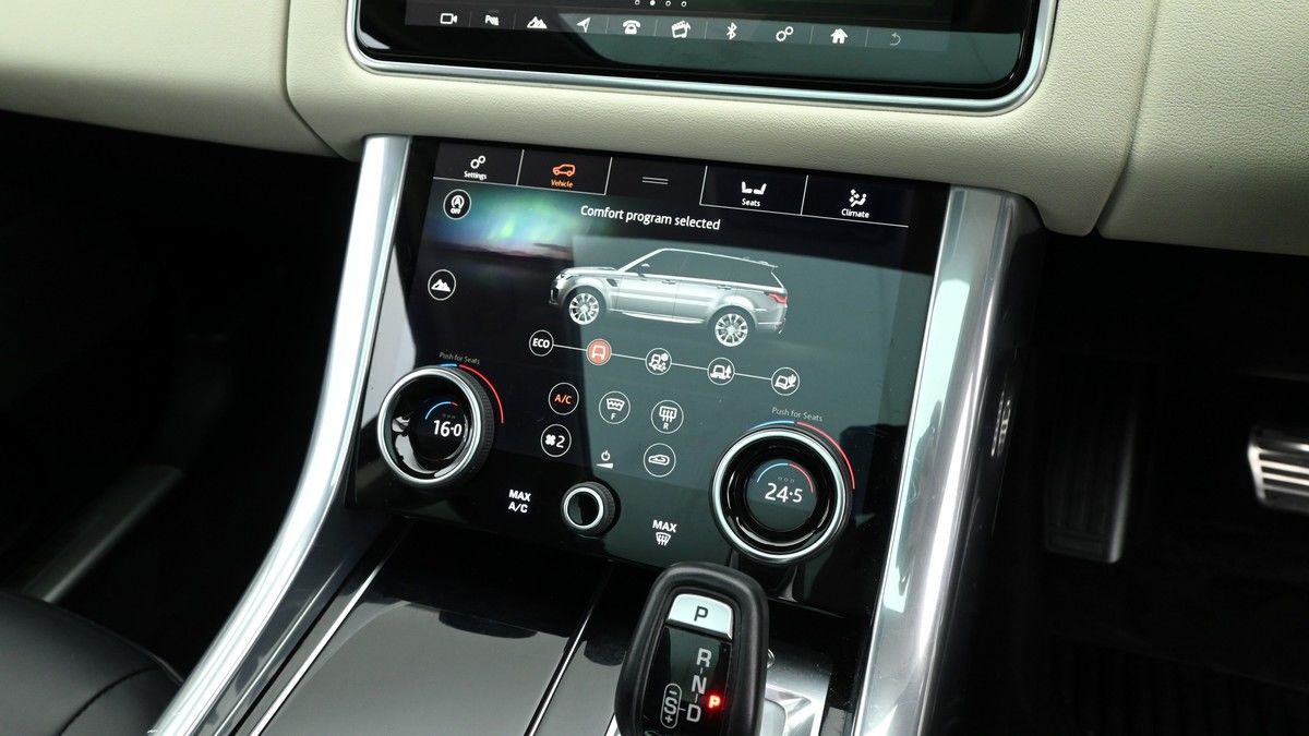 Land Rover Range Rover Sport Image 12