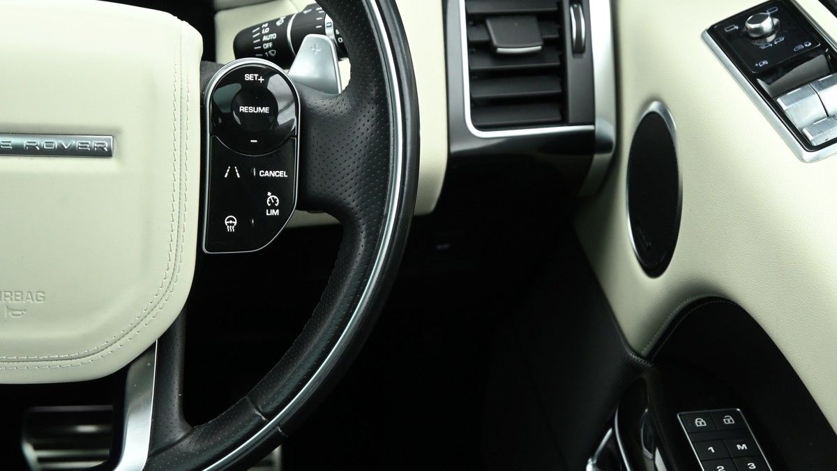 Land Rover Range Rover Sport Image 16