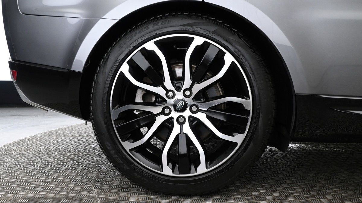 Land Rover Range Rover Sport Image 9