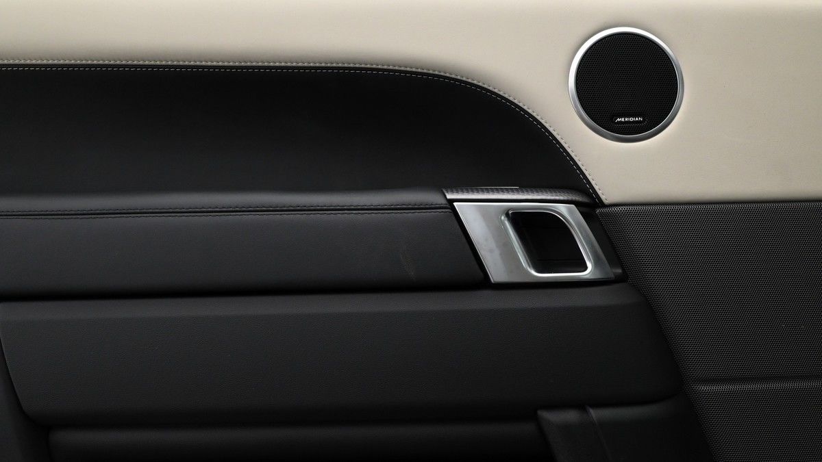 Land Rover Range Rover Sport Image 13