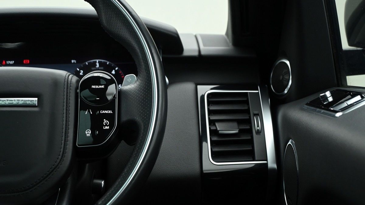 Land Rover Range Rover Sport Image 16