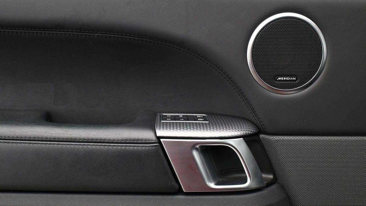 Land Rover Range Rover Sport Image 12